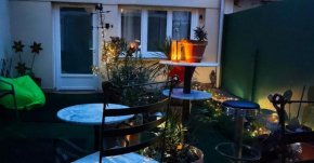 Paris Authentic House 2 Maisons 1 studio capacité 26 personnes